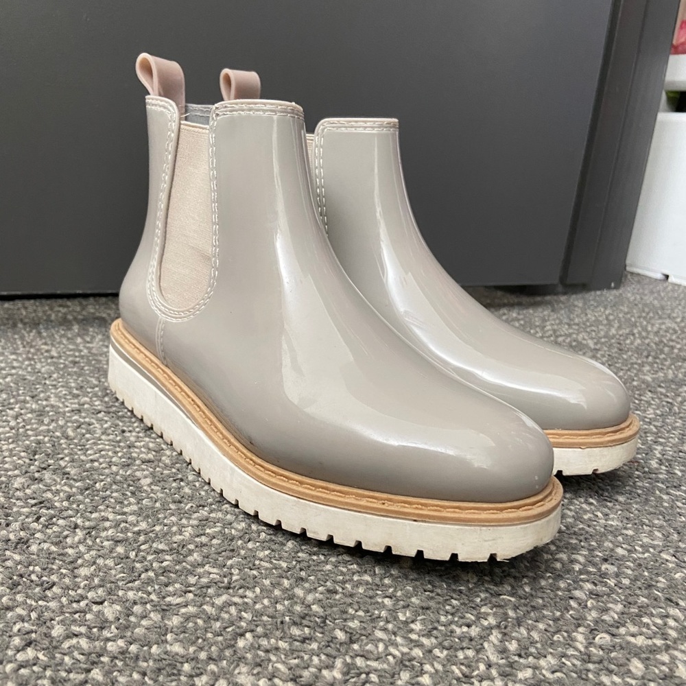Cute Waterproof Ankle Boots!